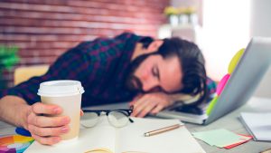 Lee más sobre el artículo 4 razones por las que estás todo el día cansado