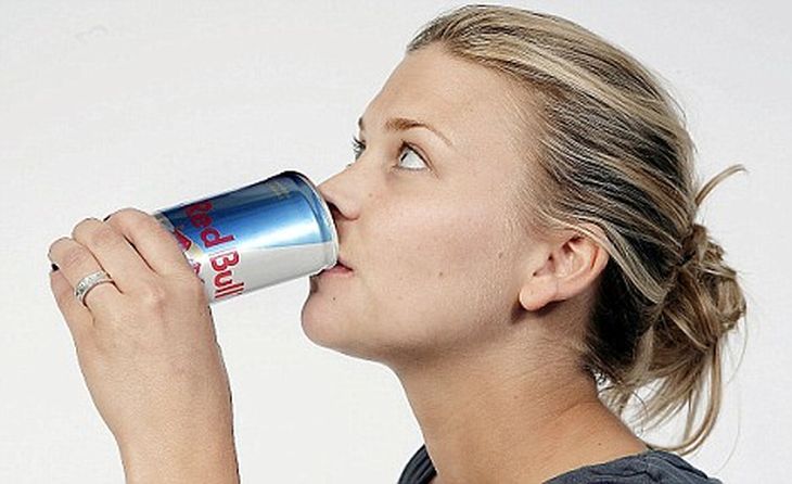 En este momento estás viendo ¿Por qué beber energizantes es perjudicial para la salud?